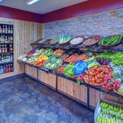 Obst und Gemüse in Holzkisten